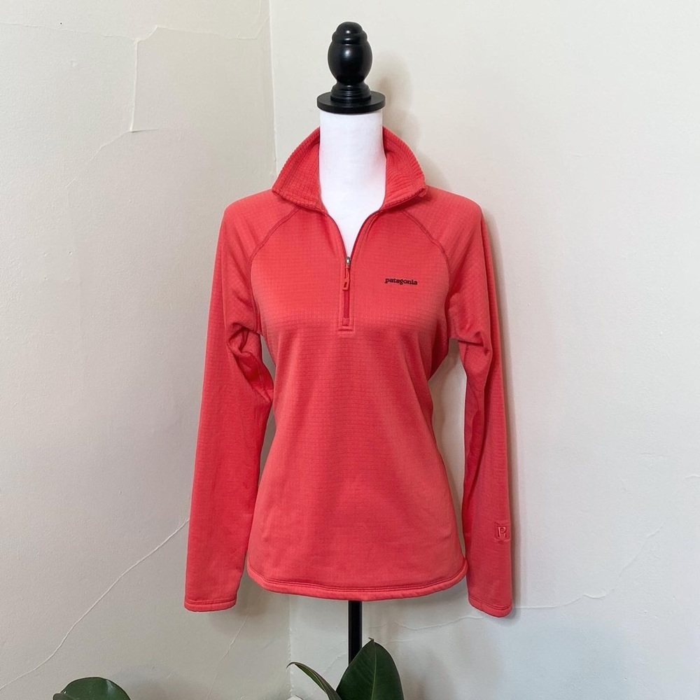 Coral Patagonia Women’s R1 Daily Zip-Neck Fleece